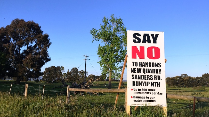 A sign opposing the Bunyip quarry.