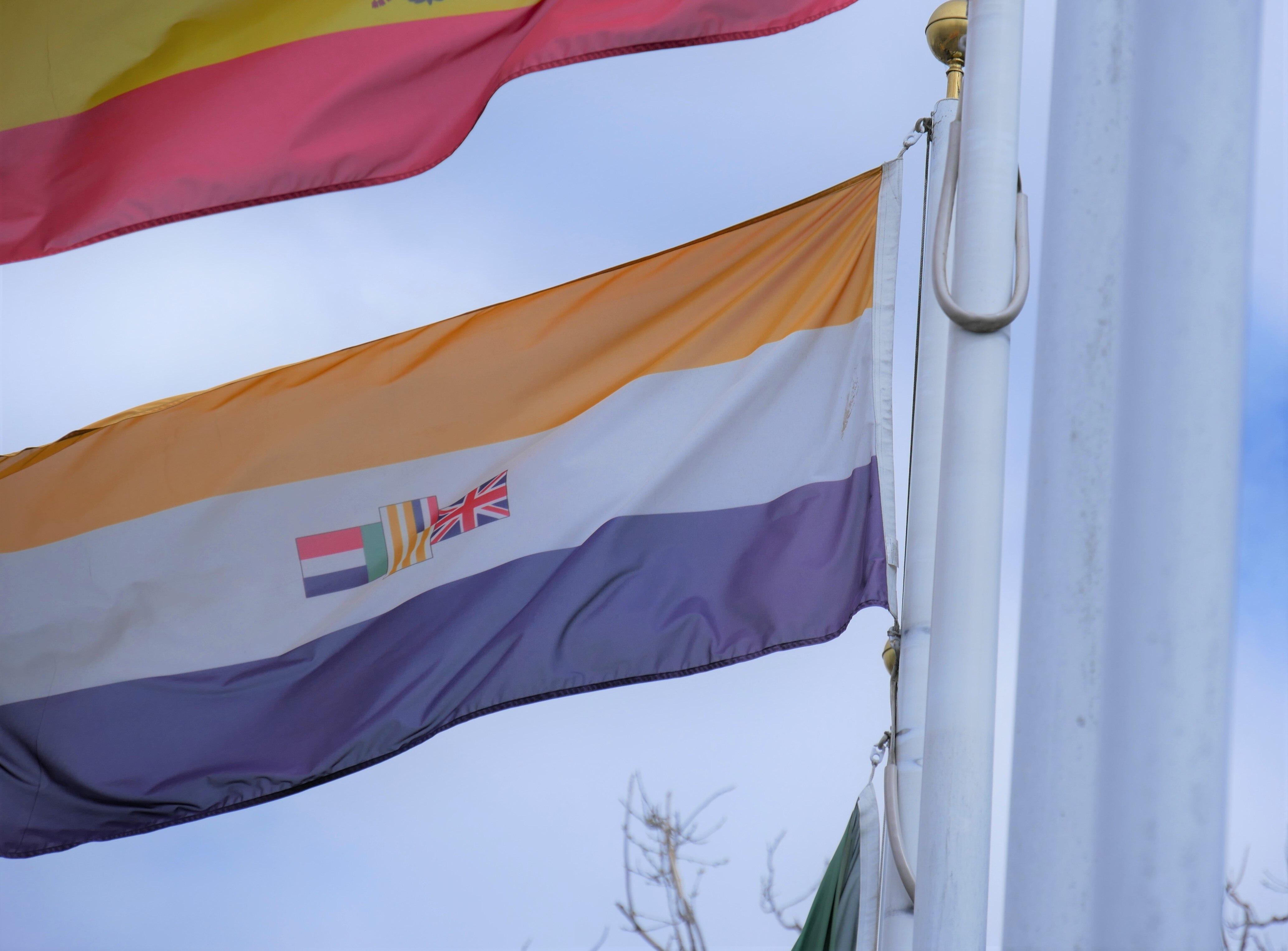 South African Apartheid Era Flag Still Flying In NSW Town Of Cooma   780cd40878f8f31beee618586e6d8a52