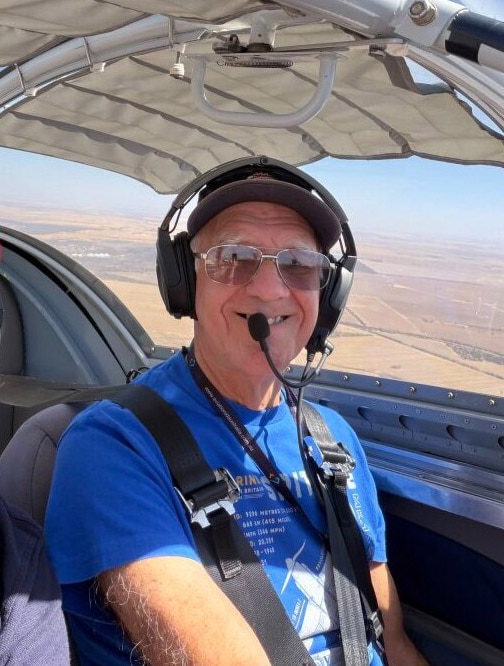 'Respected' 76yo pilot killed in plane crash built replica Spitfire himself