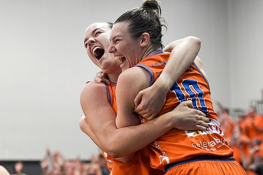 Townsville Fire players Lara McSpadden and Mia Murray.