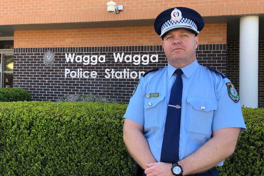 Riverina Police District Commander Superintendent Bob Noble standing outside of the Wagga Wagga Police Station