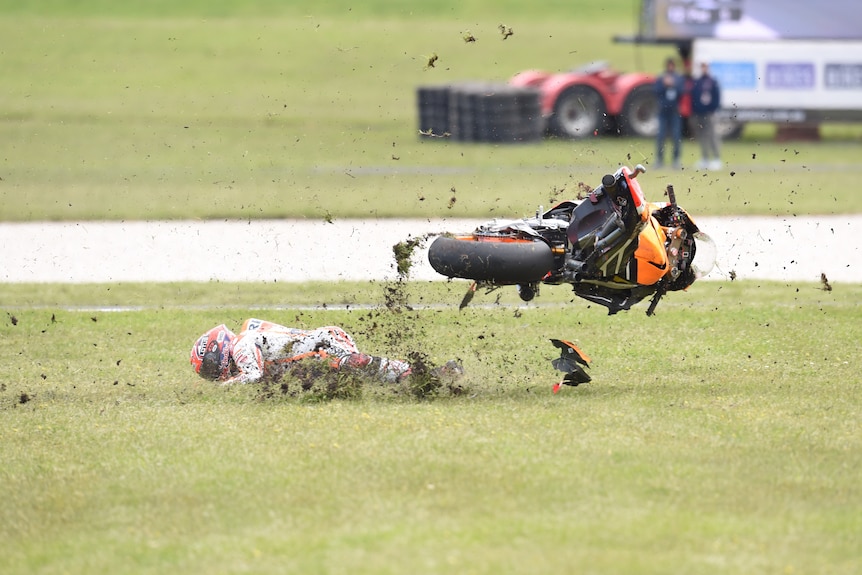 Marc Marquez crashes out of the Australian MotoGP