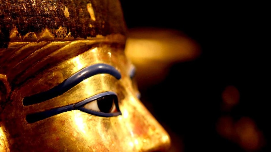 Tutankhamun exhibition smashes box office record