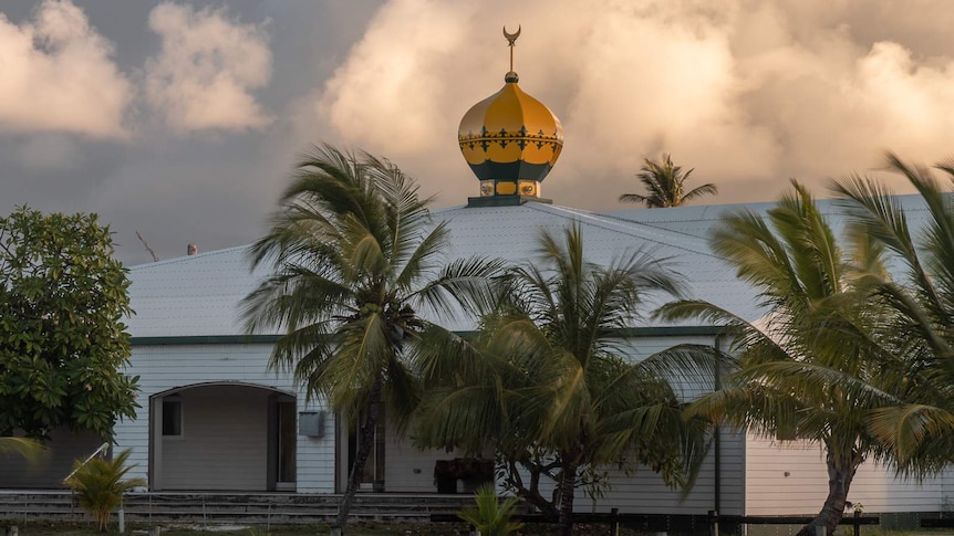 Home Island mosque is at the centre of the kampong.