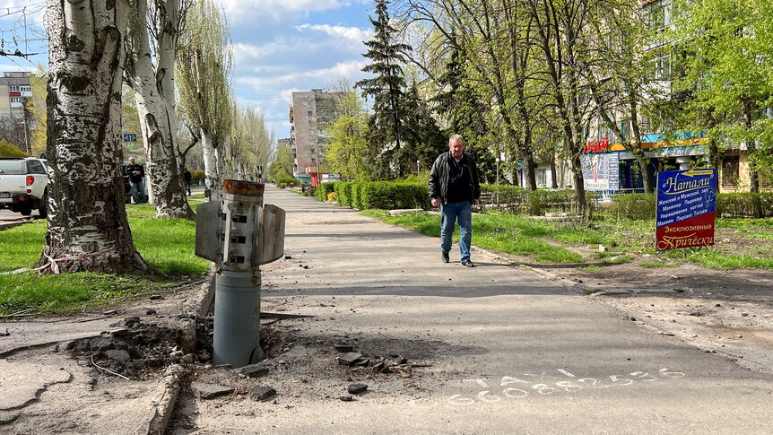 Des images montrent des bombes et des missiles non explosés dispersés autour de l’Ukraine alors que l’offensive russe se poursuit