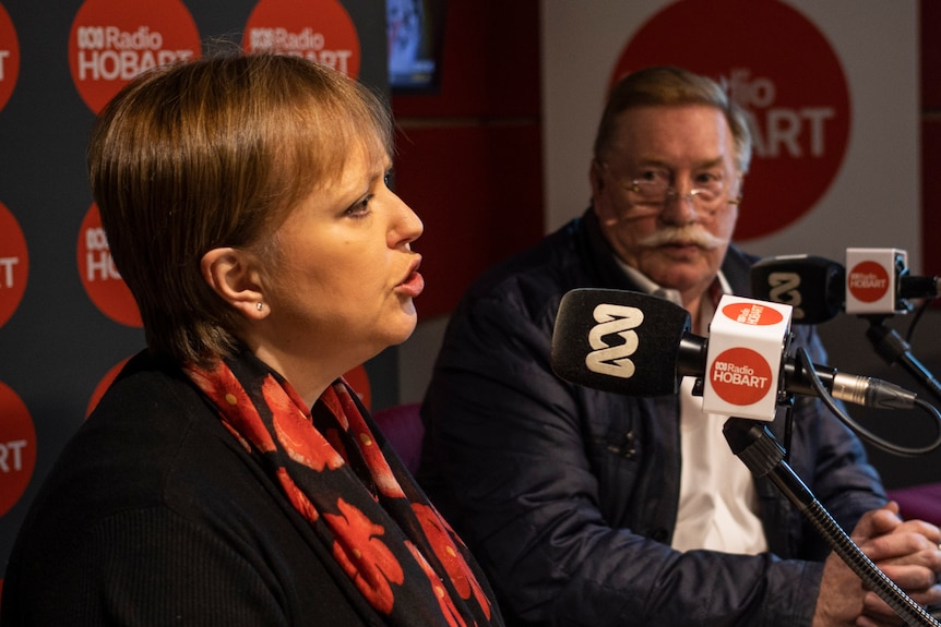 Former Labor Premiers Lara Giddings and Paul Lennon speak in ABC Radio Hobart studio