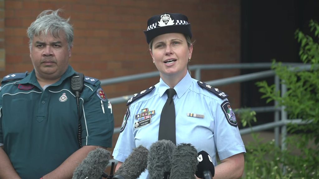 Police officer injured in crash - ABC News