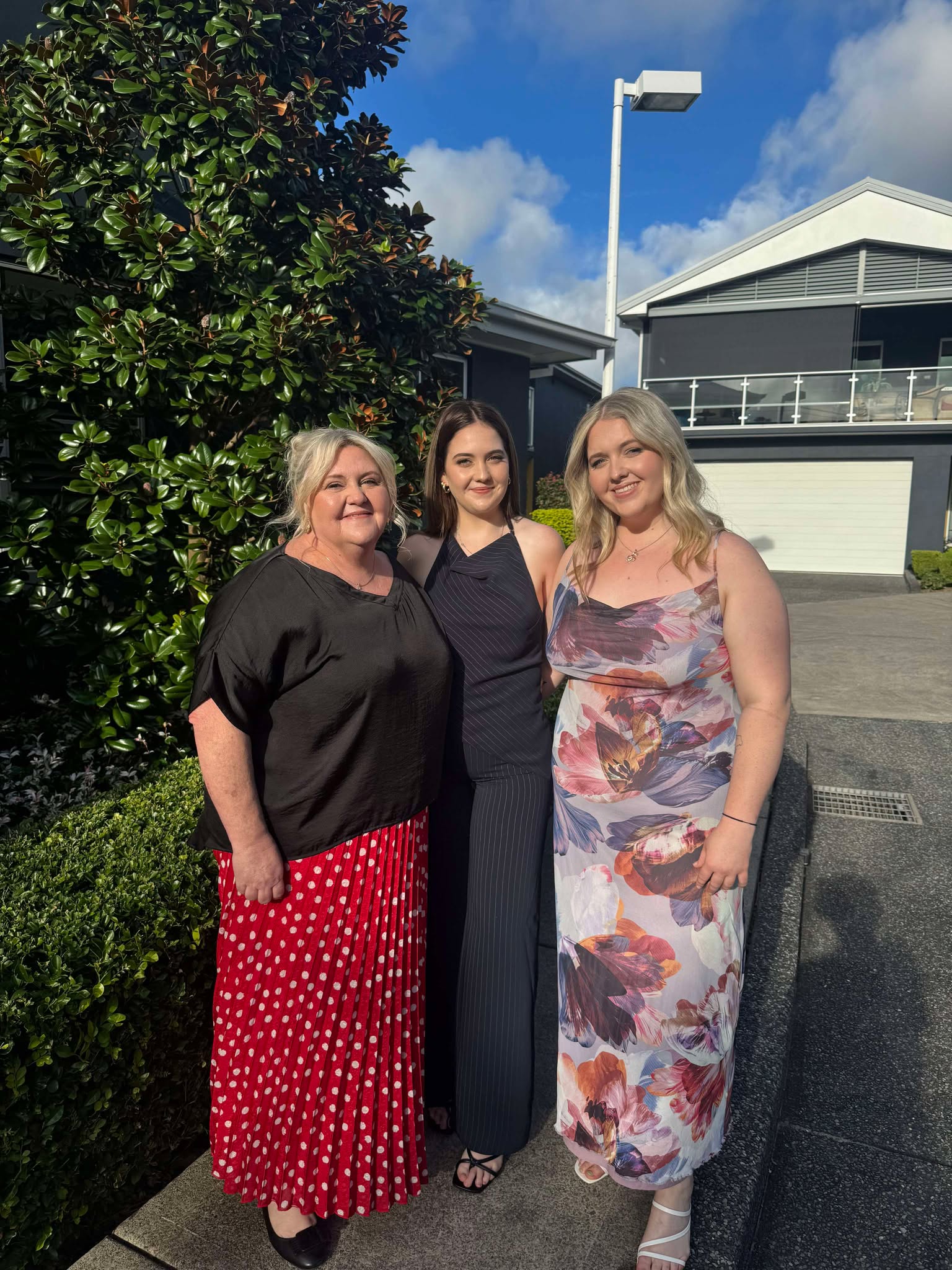 Repeatedly misdiagnosed teen lucky to find true cause with help from persistent mum