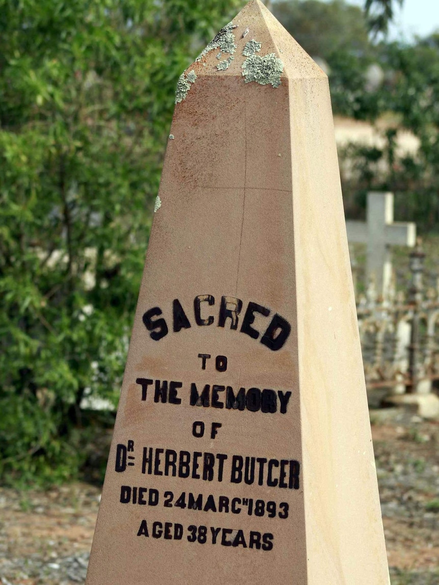 Dr Herbert Butcher's gravestone.