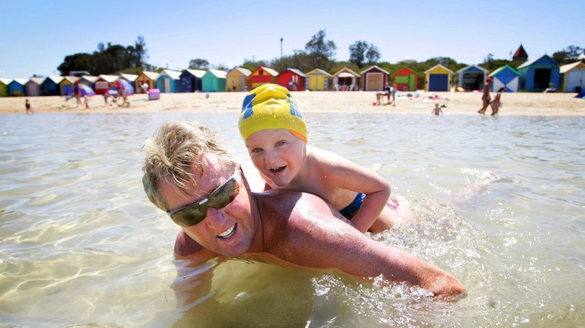 Beating the heat at Brighton Beach: south-east temperatures soar