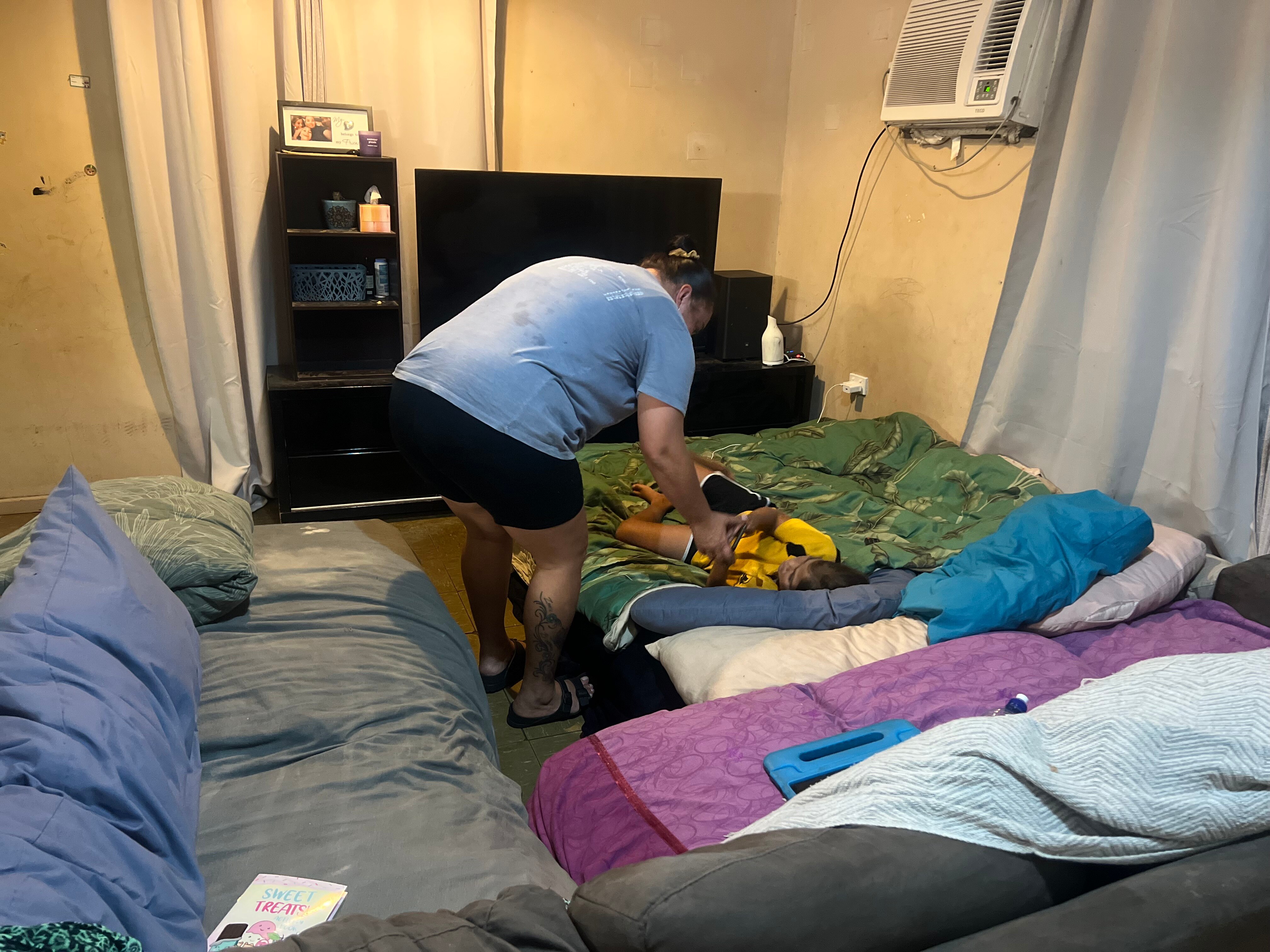 WA public housing tenants struggle without adequate air conditioning or