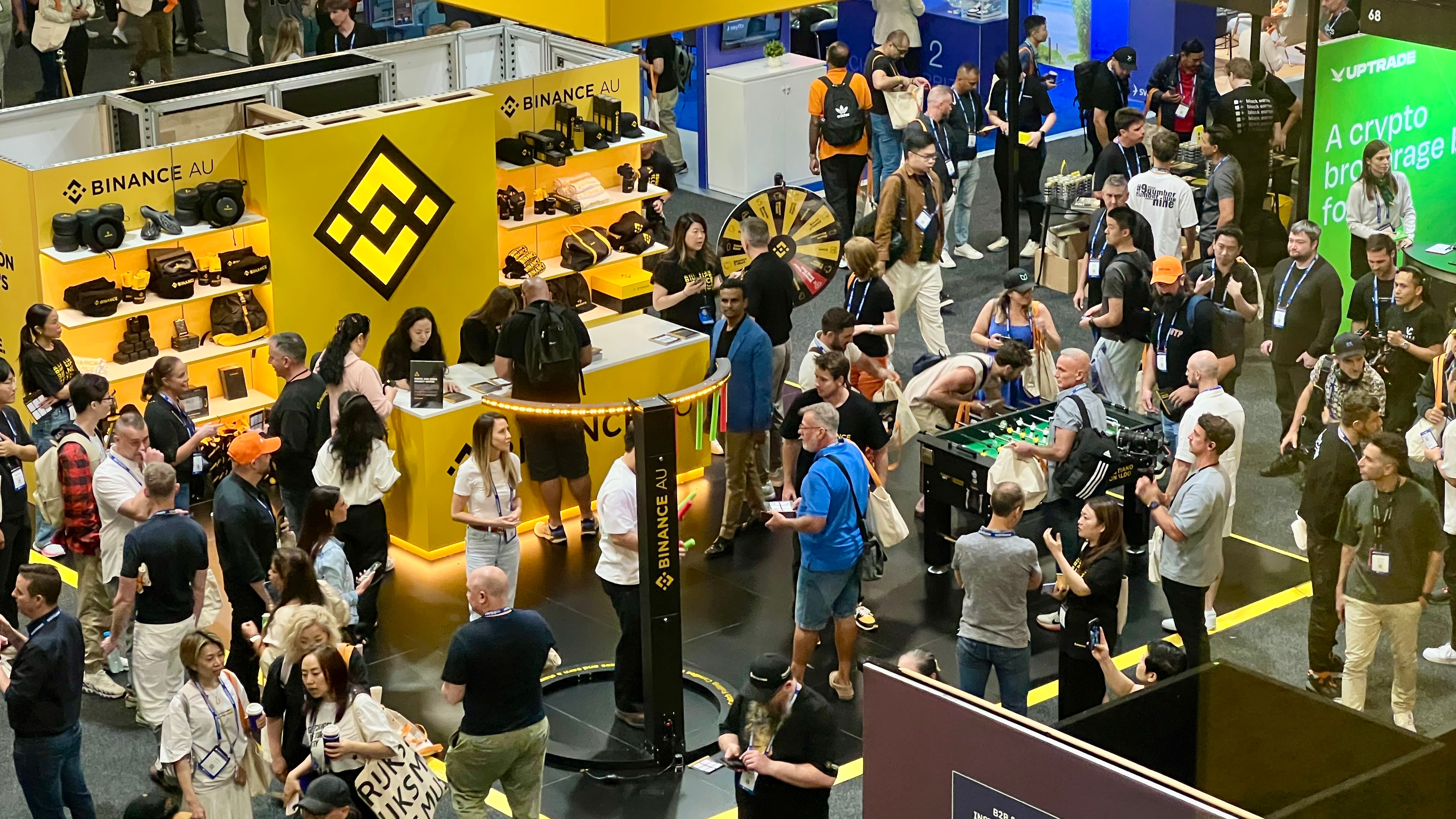 abc.net.au - David Taylor - Contagion' fears surface as bitcoin crash unsettles financial markets