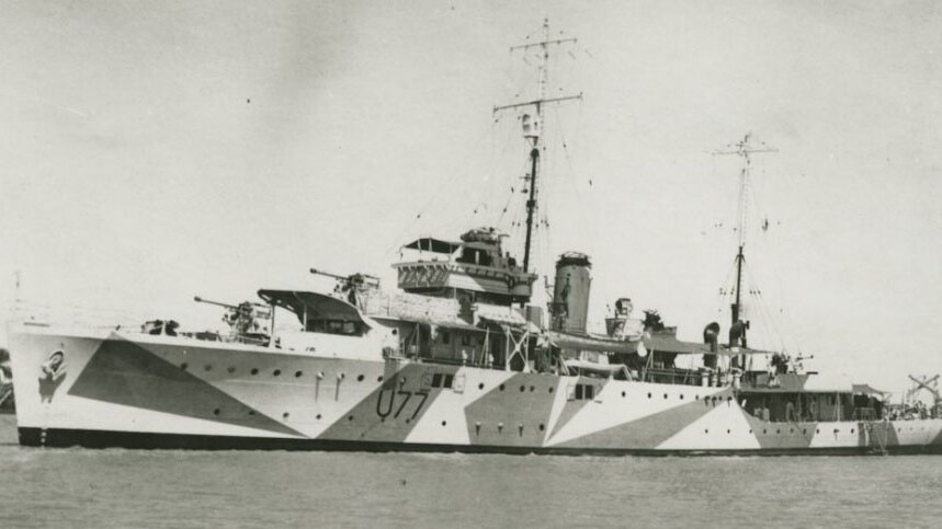 Black and white photo of the HMAS Yarra (II)