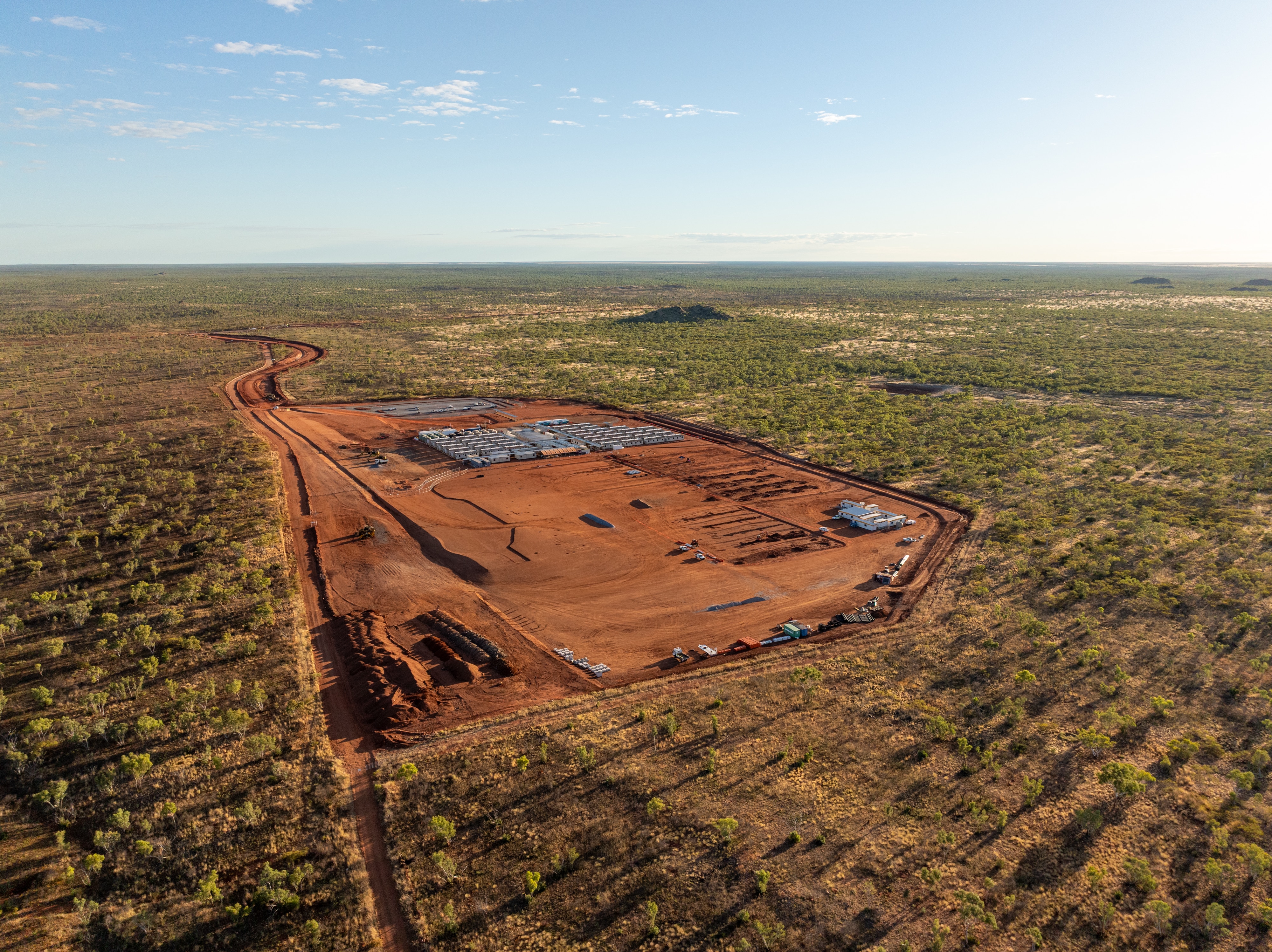 abc.net.au - Abbey Halter - Need for mine's hybrid power plant 'embarrassing', outback MP says