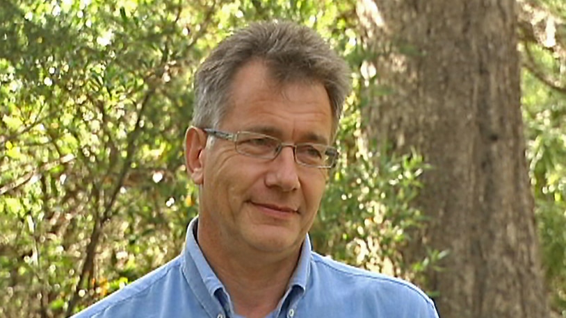 Professor Peter Davies has received an AM award in the Order of Australia division.