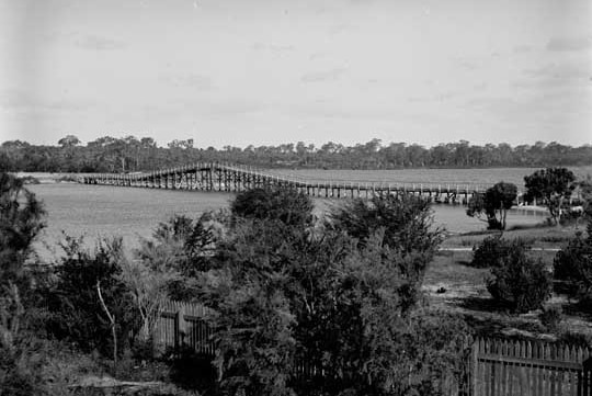 The second Canning Bridge which lasted from 1867-1907.