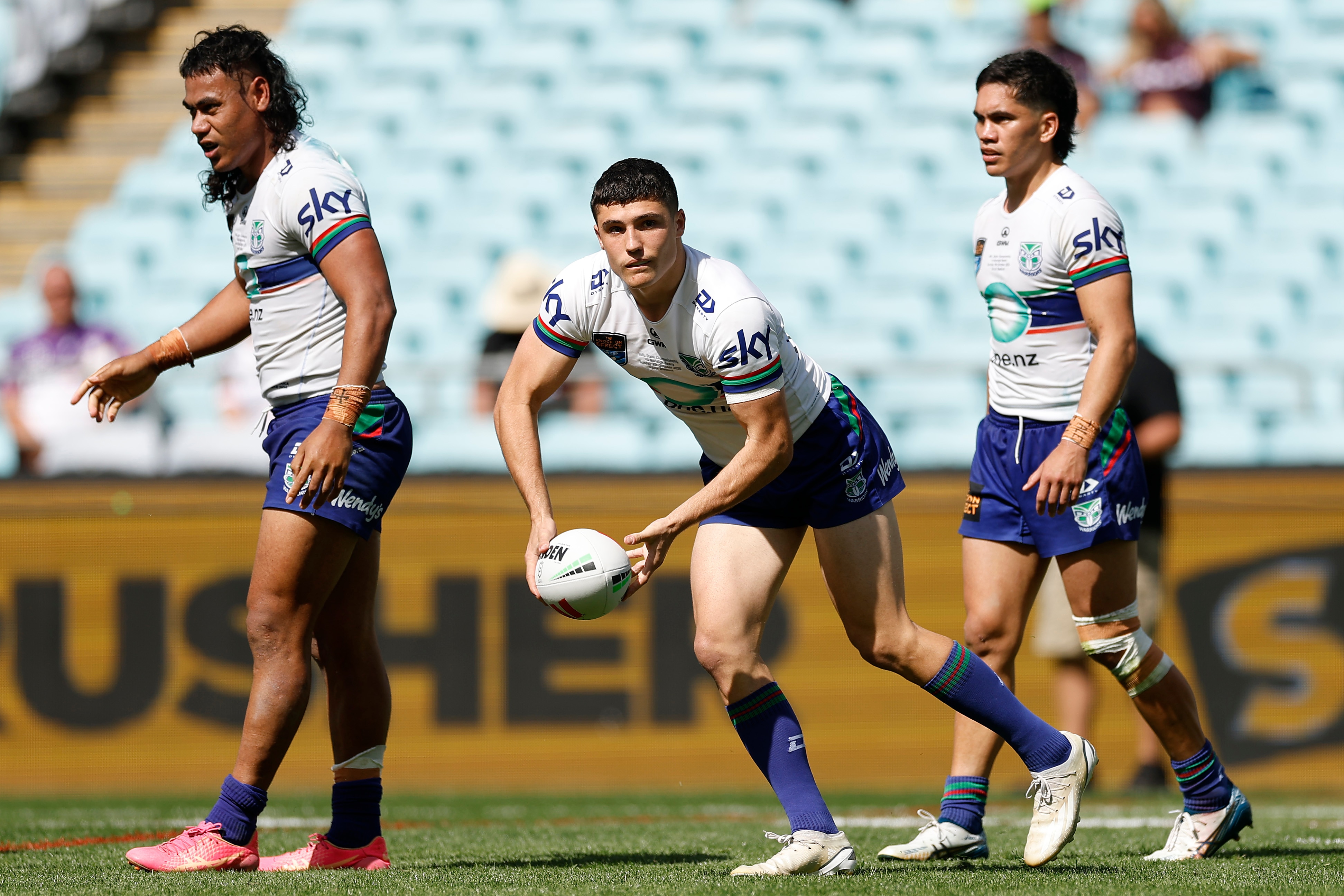 Live: Another Cleary joins the NRL as Warriors chase top spot against Knights