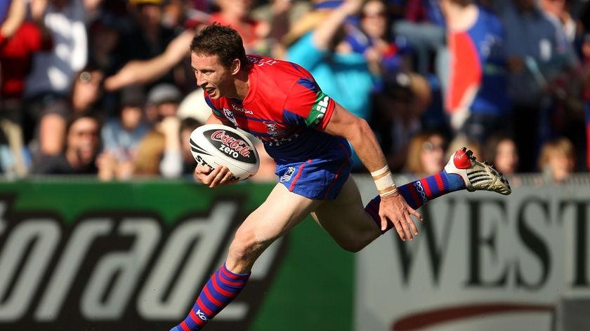 Knights skipper Kurt Gidley has put pen to paper to sign on for another four years with Newcastle.