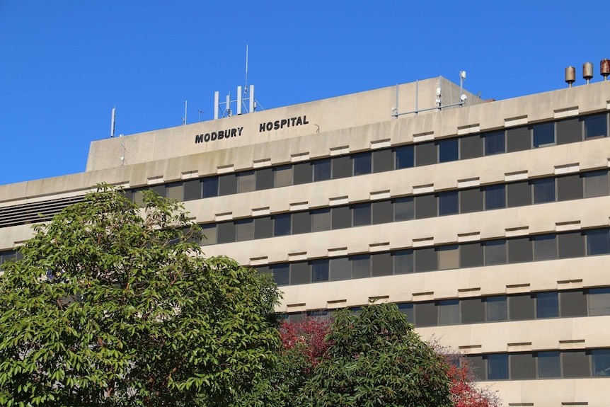 exterior of Modbury Hospital