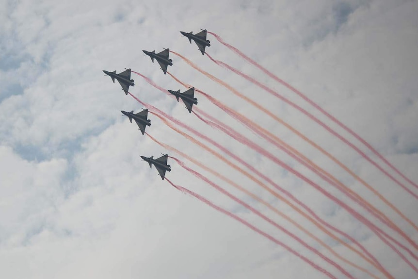 J-10 fighter jets perform during China air show