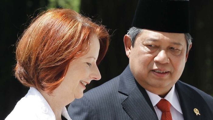 Prime Minister Julia Gillard talks with Indonesian president Susilo Bambang Yudhoyono