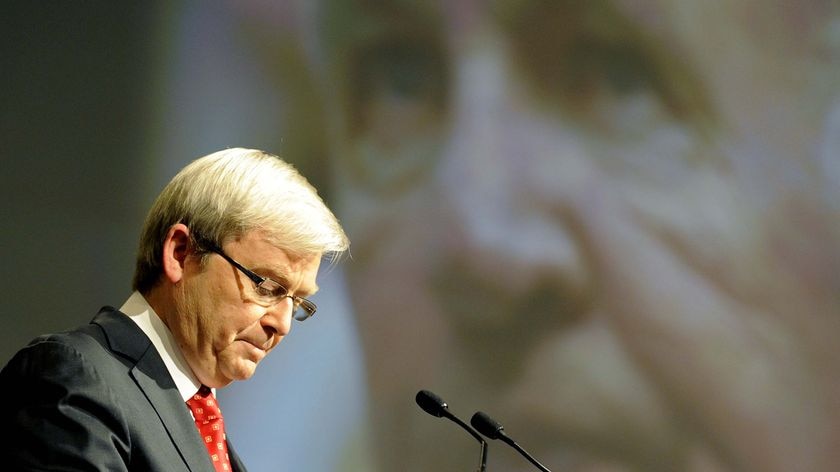 Prime Minister Kevin Rudd pauses as he apologises to the 'forgotten Australians'