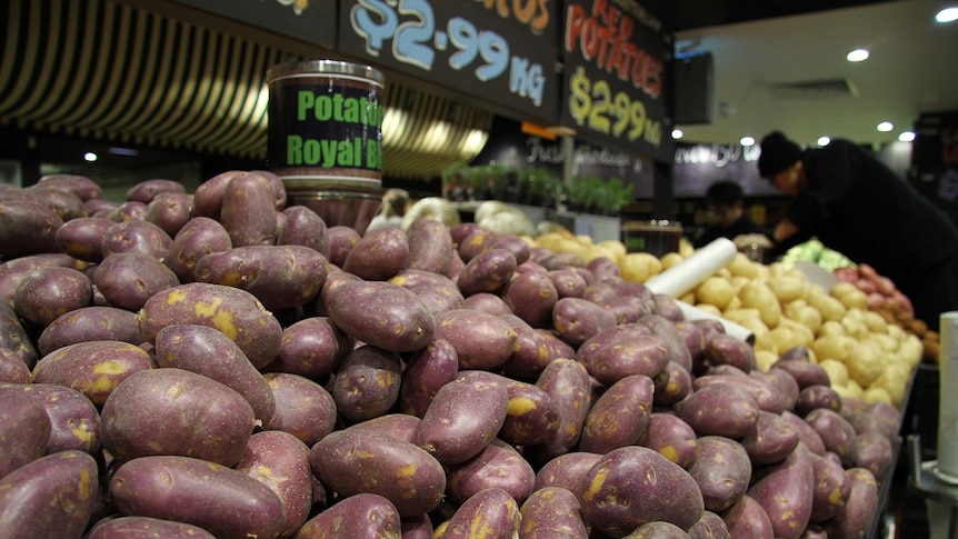 Potatoes in a fruit market