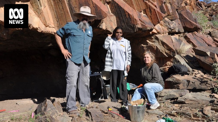 Elder on toilet break finds rock shelter, rewrites Aboriginal history