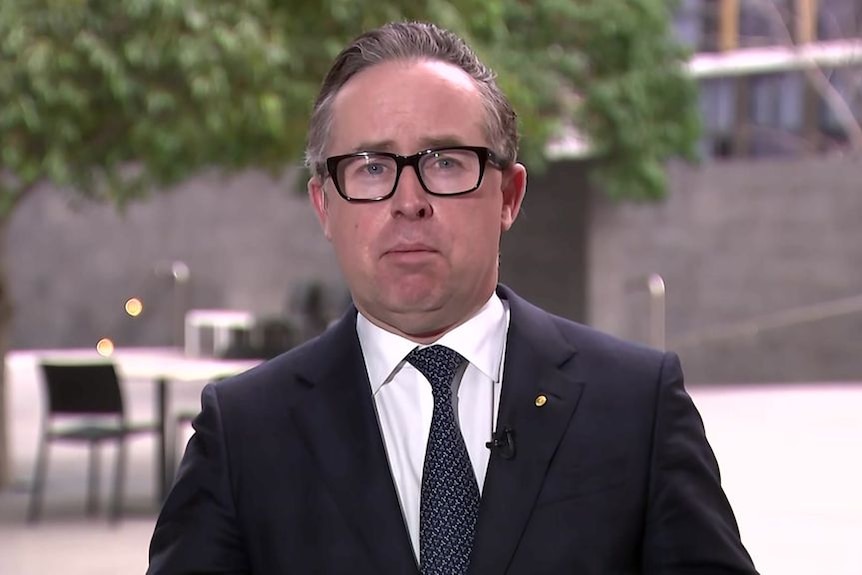Alan Joyce says Qantas Airways is offering rewards for fully vaccinated passengers