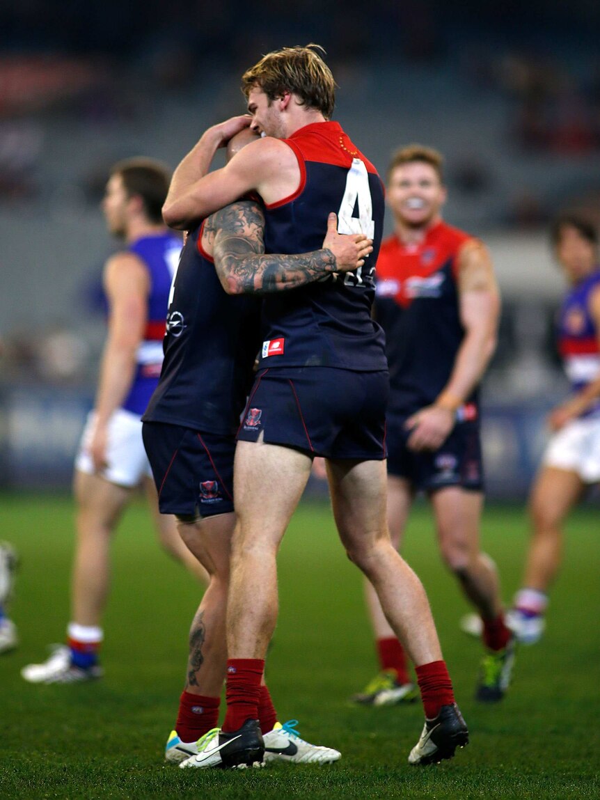 Watts kicks one of four for Dees