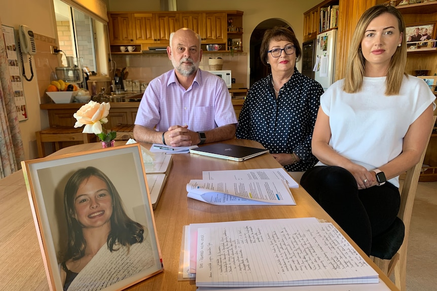 Framed photo of Zoe Duncan, her father, mother and sister Amanda.