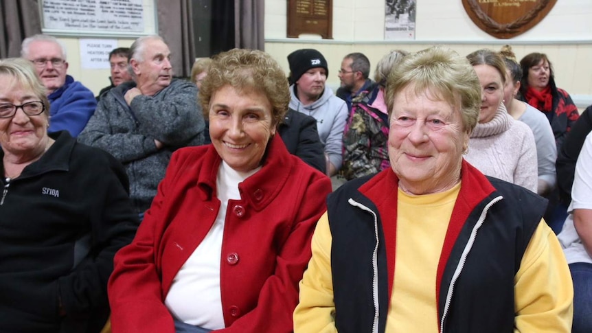 Patricia Bantick (L) and Marlene SMith (R)