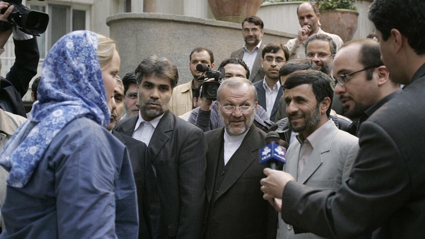 Iranian President Mahmoud Ahmadinejad meets British sailor Faye Turney (L).