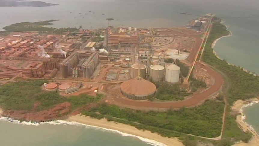 Giles in town talks over Gove alumina refinery doubts