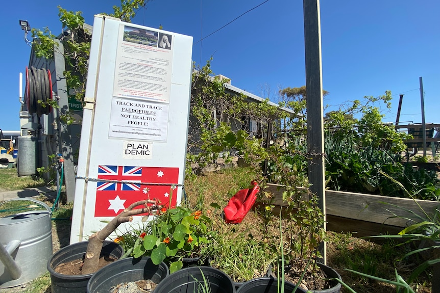 An Australian red ensign outside a Lonsdale property.