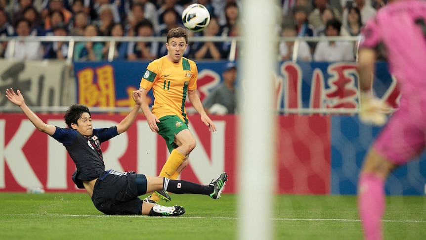 Oar lobs Socceroos into lead against Japan