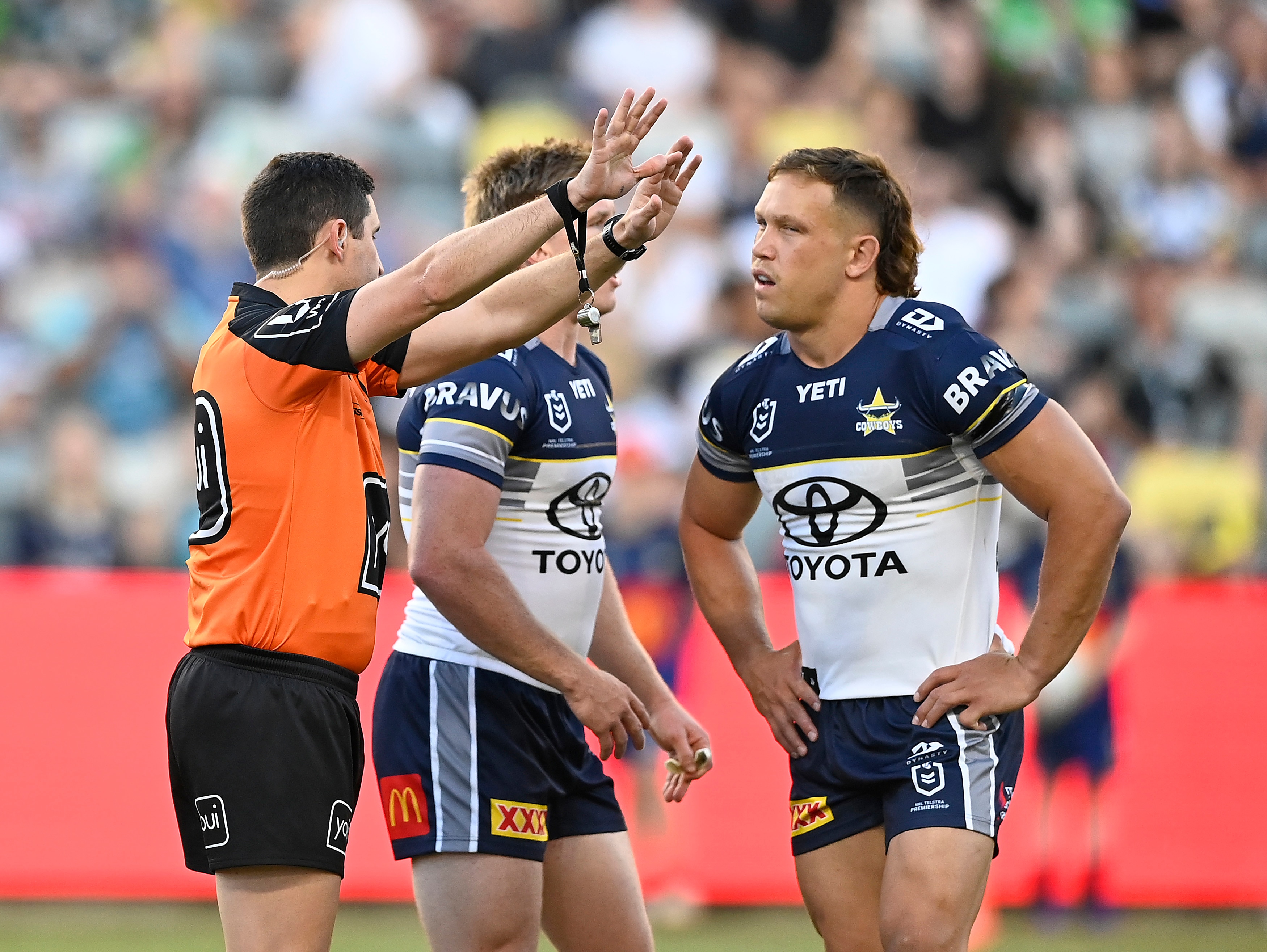 Live: Cowboys star faces nervous finals wait after early sin binning