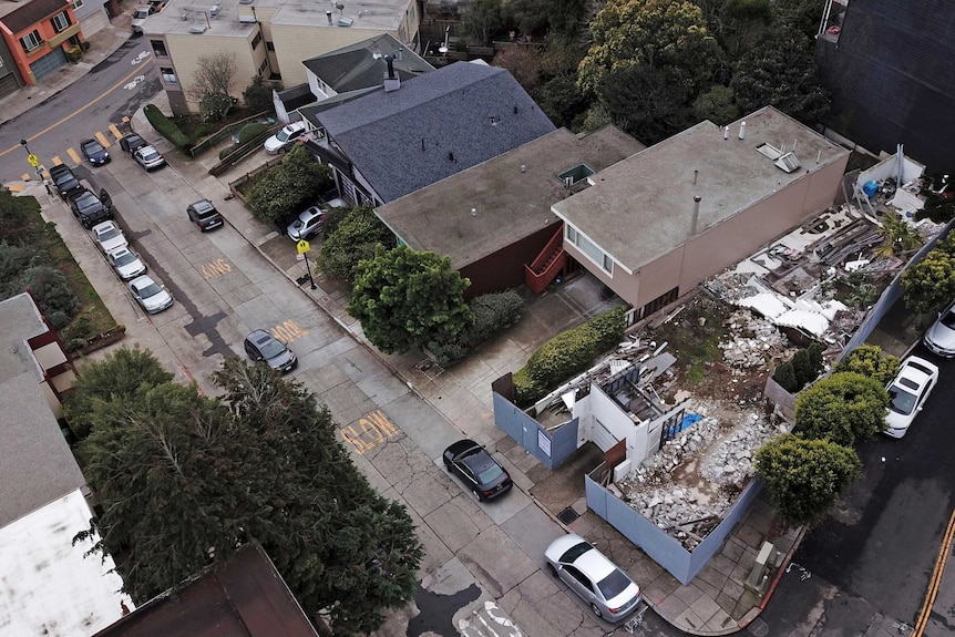 An aerial photo showing the demolished San Francisco house designed by the modernist architect Richard Neutra.