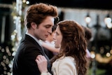 Edward Cullen (Robert Pattinson) and Bella Swan (Kristen Stewart)