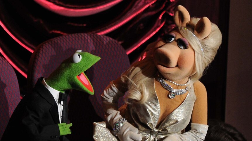 Kermit the frog and Miss Piggy at the Oscars