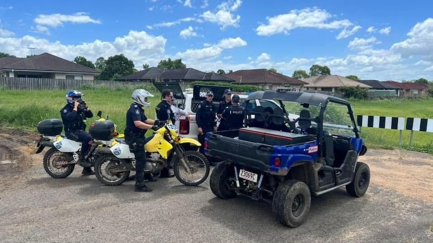 Queensland Police officers on bikes in search for missing dog PD Quizz 