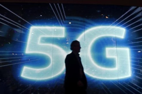 5G sign with a silhouette of a man