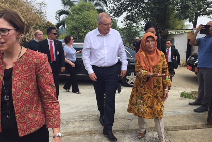 Scott Morrison diajak berkeliling ke sekolah Indonesia, 31 Agustus 2018.