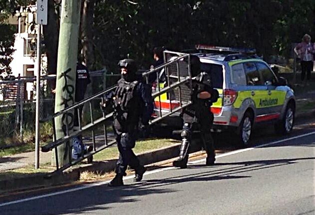 Man charged over stand-off at unit on Queensland's Gold Coast - ABC News
