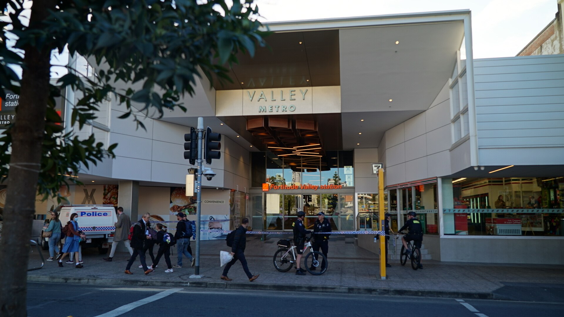 Man charged with murder after alleged stabbing at Brisbane's Fortitude Valley train station