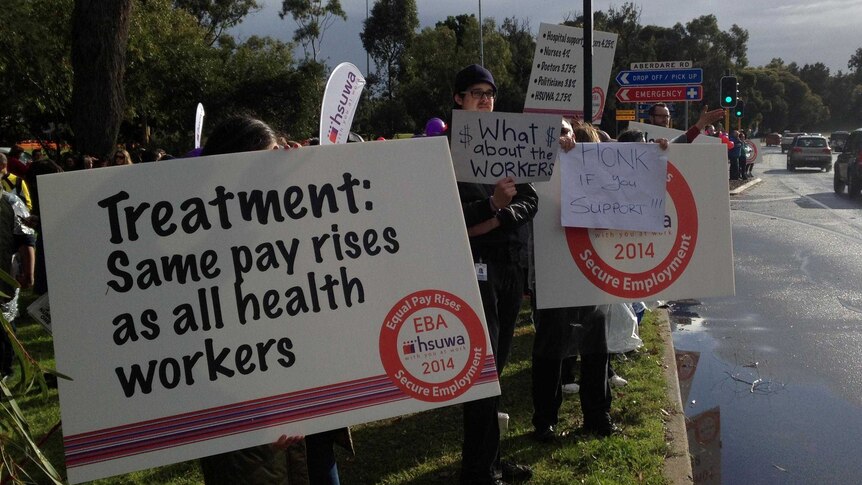 Health Services Union workers protest outside Sir Charles Gairdner Hospital in Perth over pay dispute 15 July 2014
