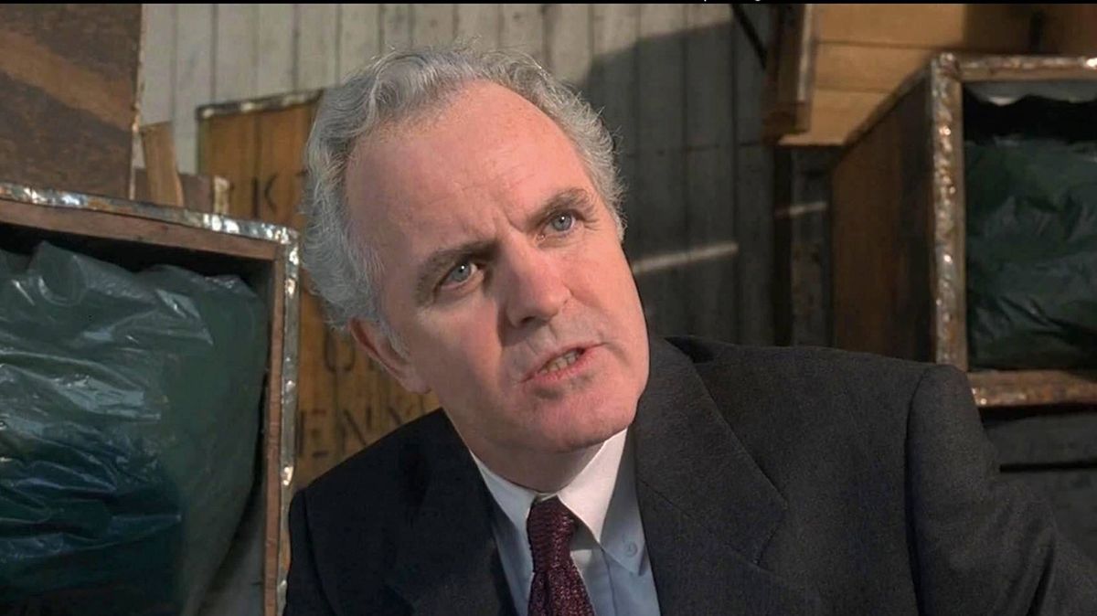 Prolific character actor stabbed to death in front yard at age 81