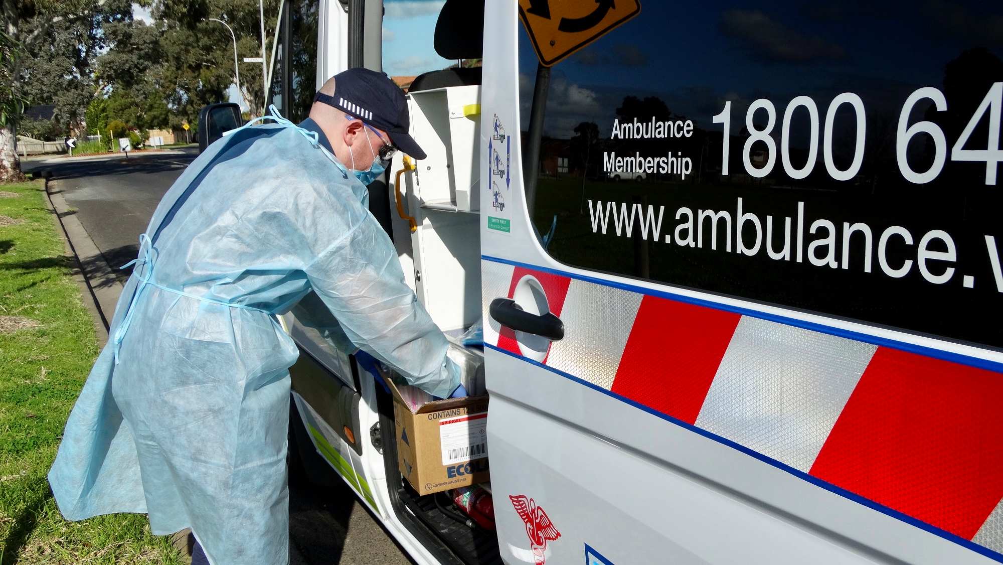 Victorian coronavirus cases increase by 64 including 13 linked to known