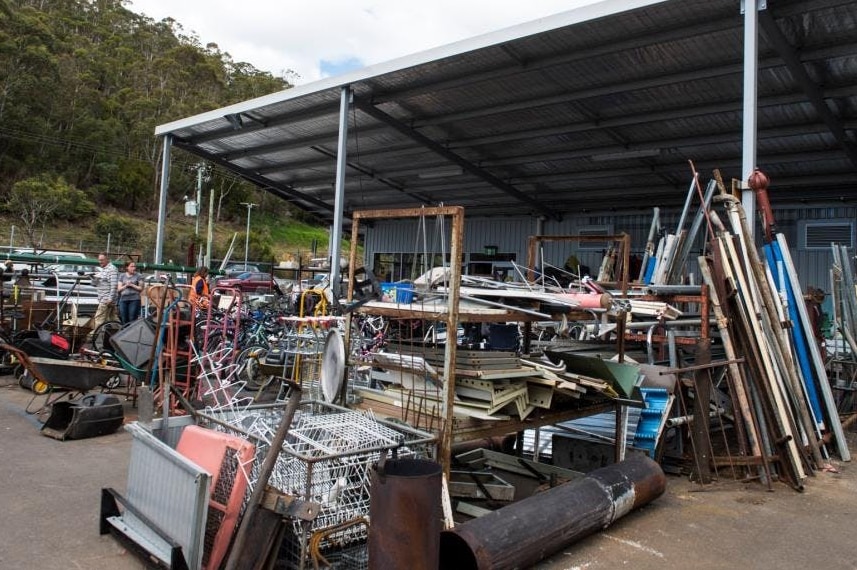 McRobies Gully recycle shop, South Hobart, photo by Alistair Bett.