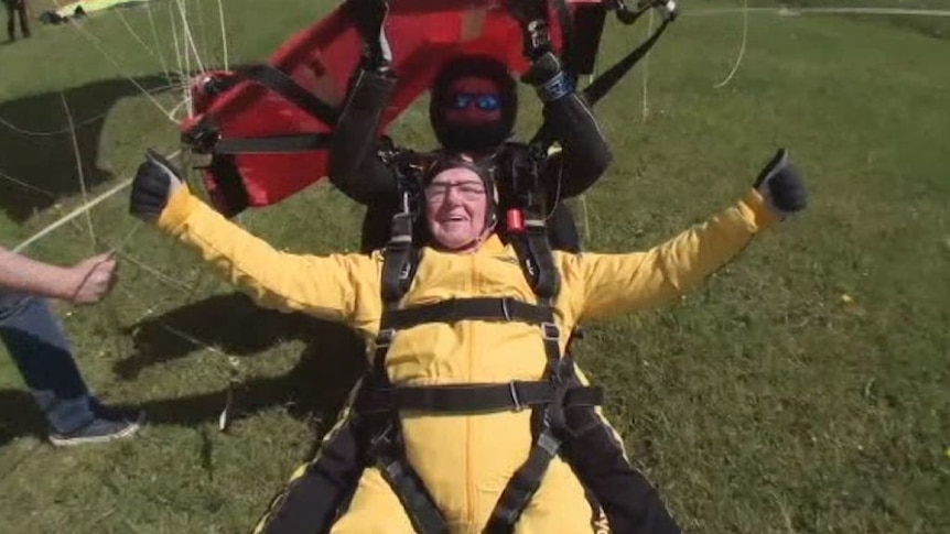 Verdun Hayes, the 101-year-old D-Day veteran, breaks world record for oldest tandem skydiver